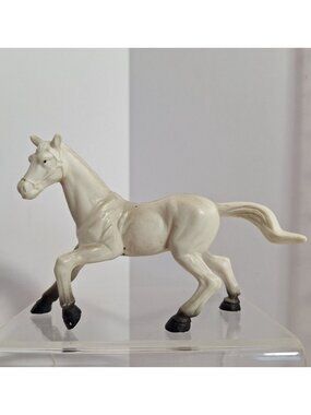 Popak New Ray Hollow White Horse With Black Socks Feet 5 In X 3.5 In Pony